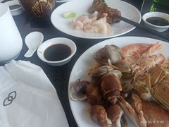 -怡豪大饭店·银顶旋转餐厅