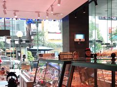 面包甜点陈列柜-巴黎贝甜(大宁国际商业广场店)