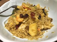 大叻经典菠萝海鲜炒饭-米纸越南小馆(金鹰世界店)