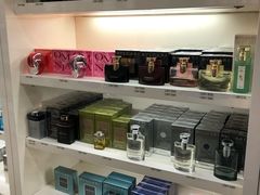 -日上免税店(三径路t3店)