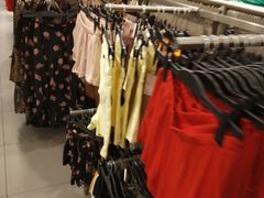 -H&M(鹏欣水游城店)