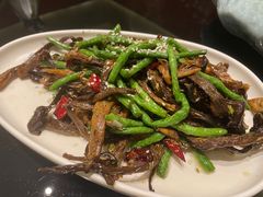 豆角茶树菇-闫府私房菜·百年鲁菜(恒隆店)