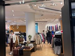 -lululemon(上海浦东IFC店)