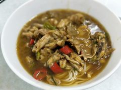 酱爆牛蛙面-明呈黄鱼面馆(斜土路店)