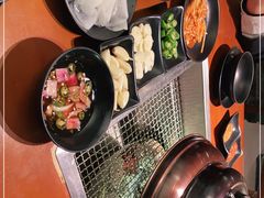 -肉甲韩国木炭烤肉(新壹街1店)