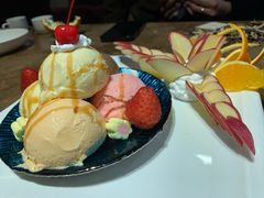 水果圣代冰淇淋-上島咖啡(安亭店)