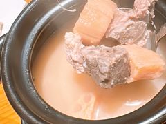 -莲餐厅·湖北菜·潜江小龙虾店(愚园路店)