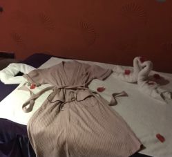 -琦品高端嫩肤经络私佳美场
