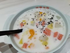水果牛奶西米露-恋萍小吃(时代店)