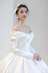 -Lady  Jane高端婚纱礼服馆