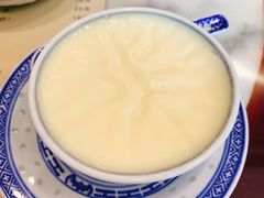 -广信牛奶甜品世家(台东店)