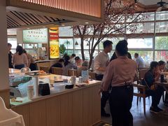 -蜜桃餐厅·伴山(湖滨商业街店)