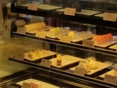 -麦当劳(展览路店)
