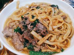 湿炒牛河-洪大厨鸡煲(福田店)