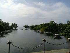 -亚龙湾喜来登·美景台大堂吧