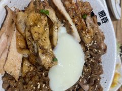 大碗过瘾双拼-熊吞·大碗丼烧肉饭(西市场嘉华店)