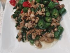 尖椒炒雀胗-肥仔文澳门猪骨煲(南京西路店)