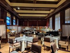 -敦煌山庄摘星阁