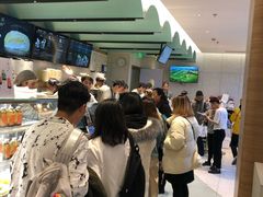 -奈雪的茶(亨特国际广场店)