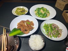 -魁盛居百年鲁菜馆(县西巷店)