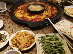 -舒家大院重庆老火锅(纪念塔店)