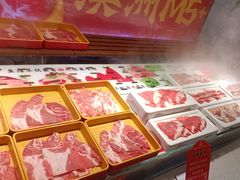-四囍码头海鲜烧烤自助火锅(外滩南京东路悦荟广场店)