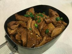 饭盒焖肥肠-渔娘渔家丹东海鲜(东直门店)