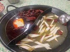 -鸿姐老火锅(疁城新天地店)