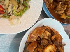 -汗腾格里·风味餐厅(新疆驻京办店)