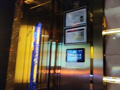 -温莎KTV(珠江路店)