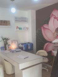 -荟草堂专业祛痘修护中心