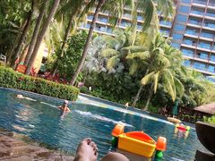 -三亚湾海居铂尔曼度假酒店