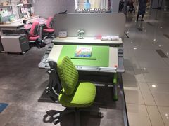 -康朴乐儿童学习桌椅(蓝色港湾店)