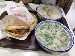 牛肉烧饼（多肉）-穆得·老周家牛肉烧饼(普利街店)