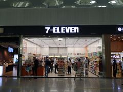 门面-7-ELEVEn(深圳宝安机场近14登机口)
