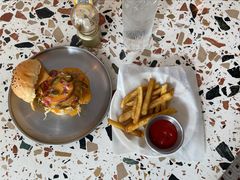 -Burger Bar 山沐西餐吧(钟村店)