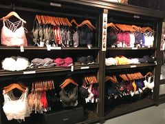 -Hollister(希慎广场店)