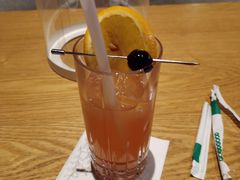 -星巴克臻选(上海合生汇1F店)