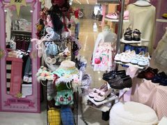 -甜镜物语 LOLITA·汉服·JK制服三坑生活馆(滨江道店)