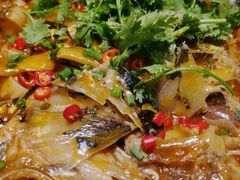 特色鱼头泡饭-魏铭鱼头捞饭(晋阳路店)