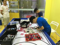 -玛酷机器人编程赛事中心(市北新都心店)