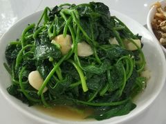 -丹水桥地锅鱼·翘嘴鲌·地方特色全鱼宴(丹江口大坝店)