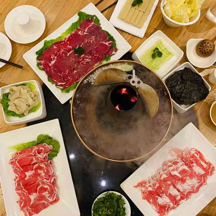 鸿茂斋(熙地港店)-"也许是年纪大了,吃不了太油太辣的四川火锅.