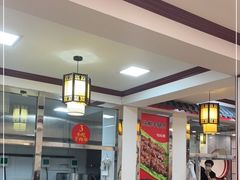 大堂-门框胡同百年卤煮(新街口店)