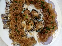蒜蓉粉丝蒸扇贝-琼大师东方烤乳猪(亚特兰蒂斯店)