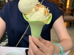 -松山湖凯悦酒店·Café自助餐厅·周末火舞秀表演