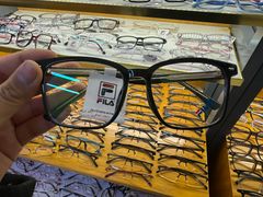 -优医视平价眼镜蔡司依视路折扣工厂店(德胜门店)