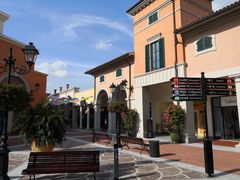 -佛罗伦萨小镇广佛名品奥特莱斯(疏港路店)