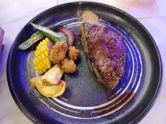-樱花里音乐餐吧·牛扒椰子鸡(东圃店)