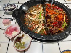 -卤校长重庆火锅(恒隆广场店)